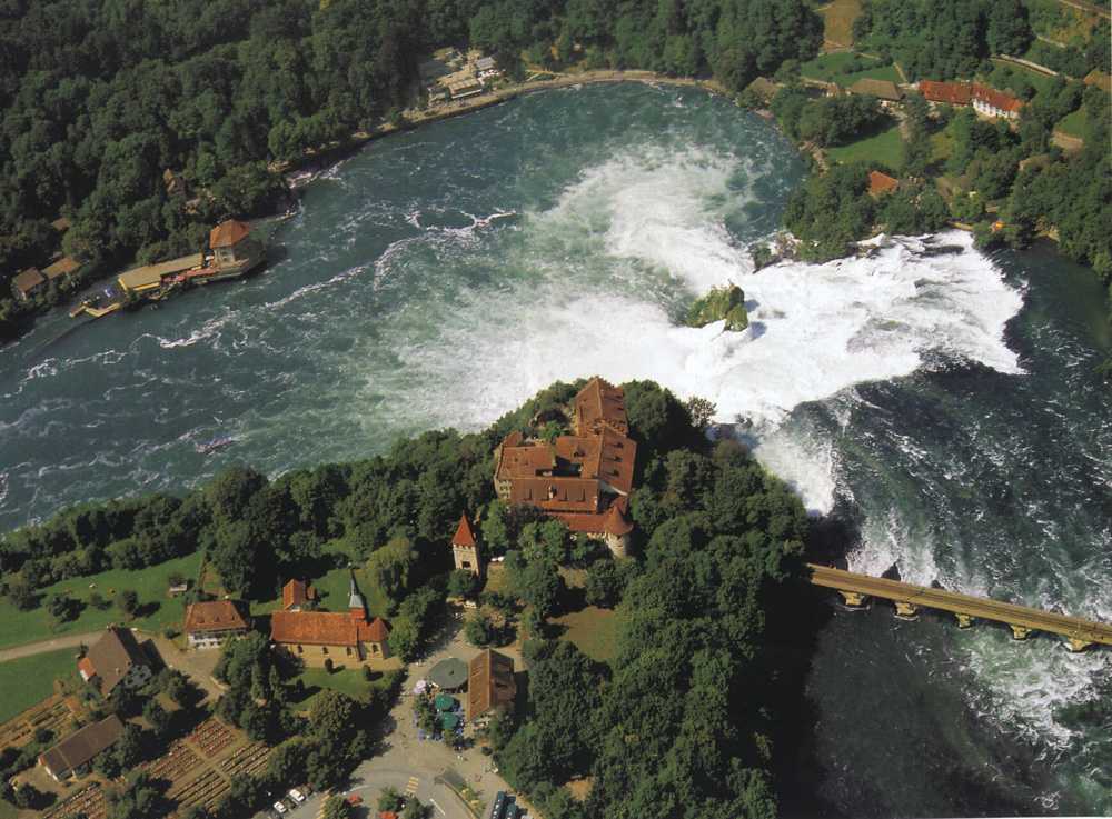 Flugfoto vom Rheinfall