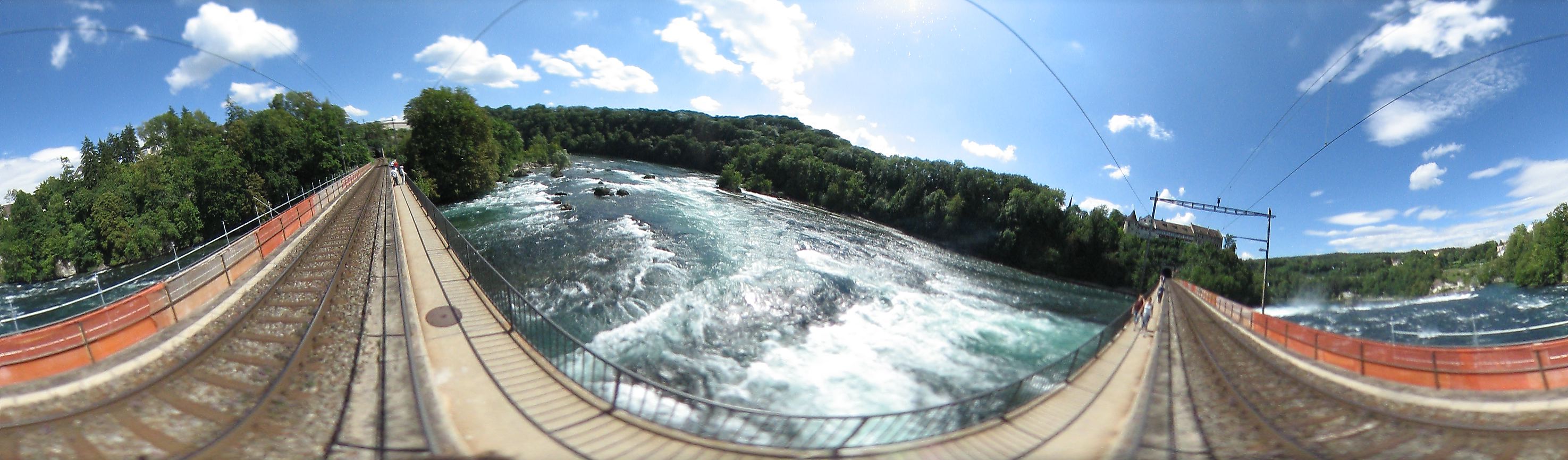 Auf der Rheinfall SBB Brücke, 25. August 2006