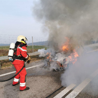 thumbnail Car burned out on N4