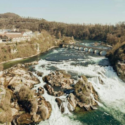 thumbnail New gastro offerings, new boat, new movie