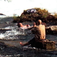 thumbnail Dangerous bath at the rheinfalls  