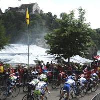 Tour de Swiss route endet am Rheinfall