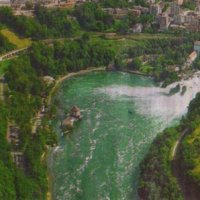 thumbnail When tourists are above the rheinfalls.