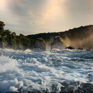 thumbnail A rheinfall foto of the Kantonalbank in Schaffhausen