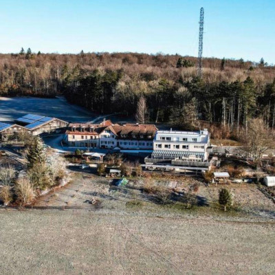 thumbnail Head wind against windmills on the randen